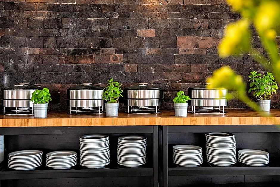 Atlantic Holiday Hotel