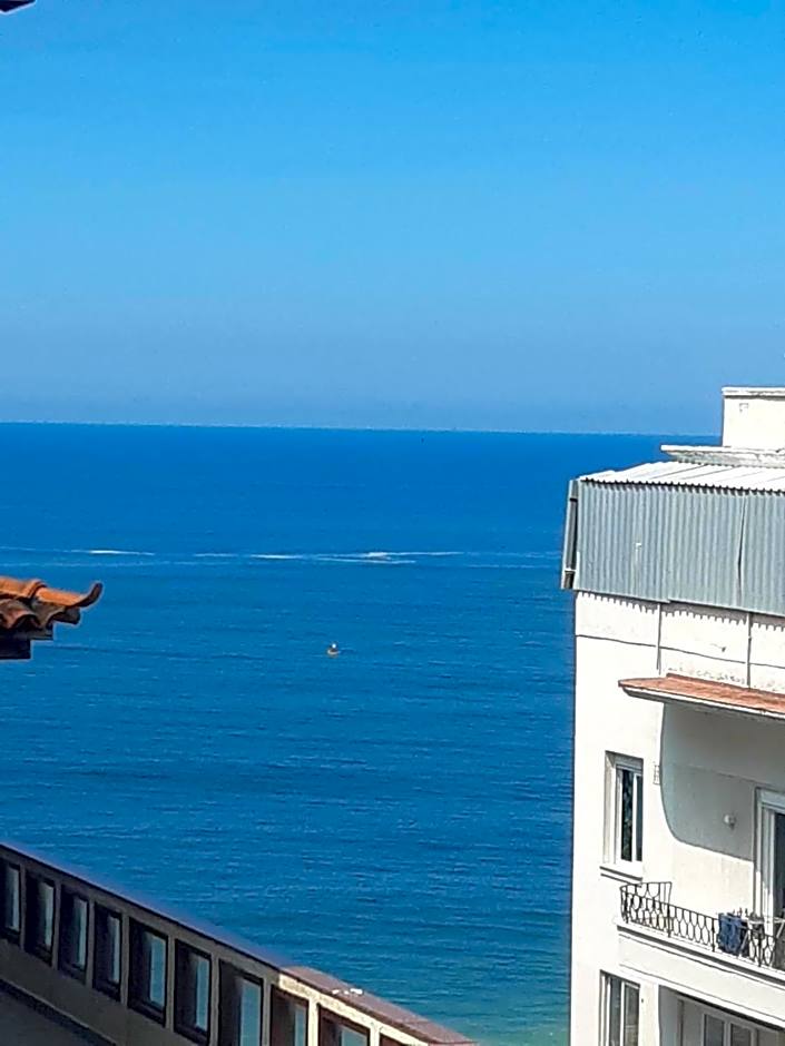 Luxo e Design Vista Mar no Posto 5 - Copacabana