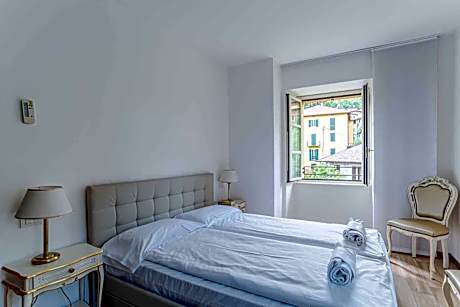 Deluxe Apartment with Garden View