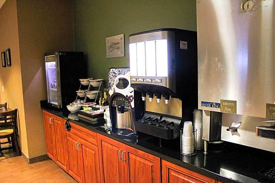 Sleep Inn & Suites Conference Center Eau Claire North