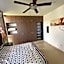Escape to Paradise, Minimalist 4-BR Beachfront, 300 Mbps with amazing views