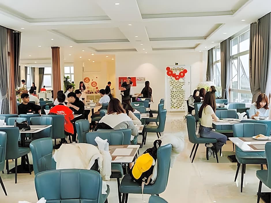 Nature Hotel - Pham Hong Thai