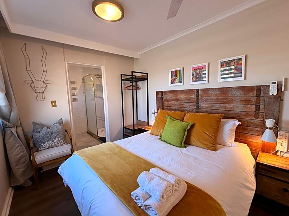 Dolphin Circle Bed and Breakfast