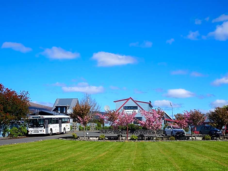 Adventure Lodge & Motel and Tongariro Crossing Track Transport