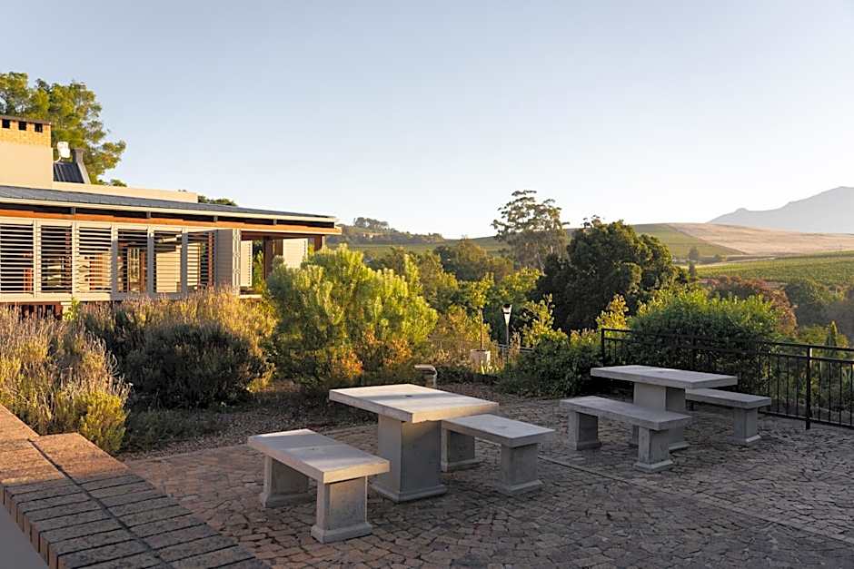 Avemore Olive Apartment - full Backup power