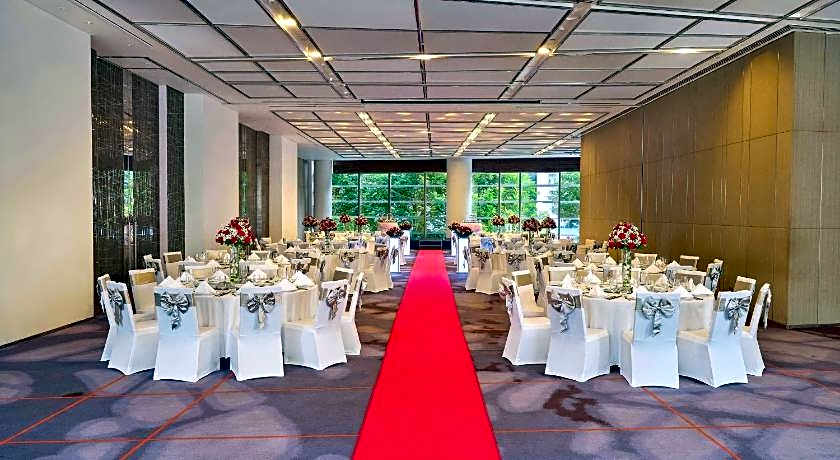 Pullman Saigon Centre Hotel