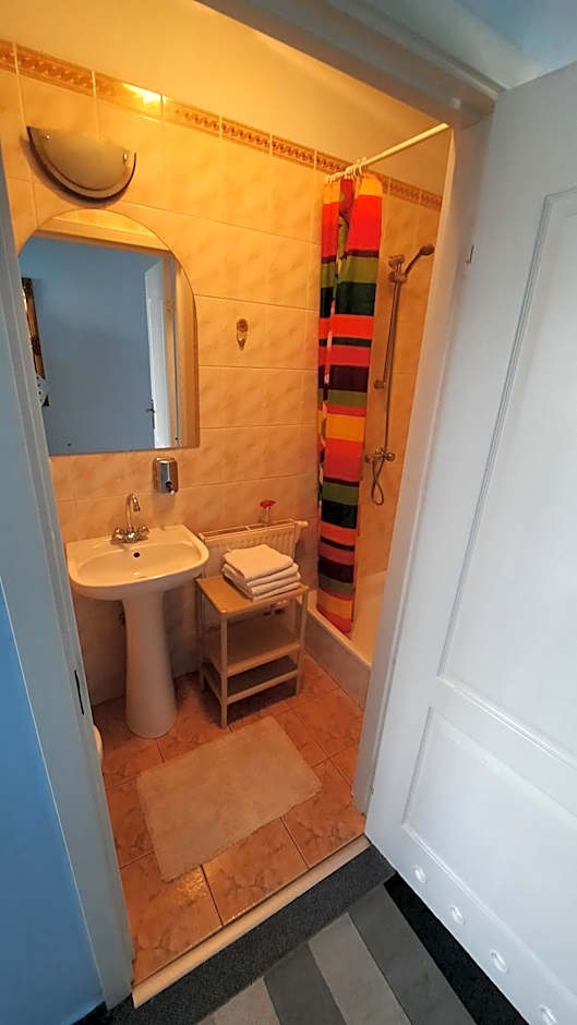 HOTELOWE Pokoje J.Bukowiecka