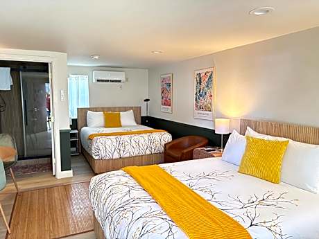 Quadruple Room with Shower