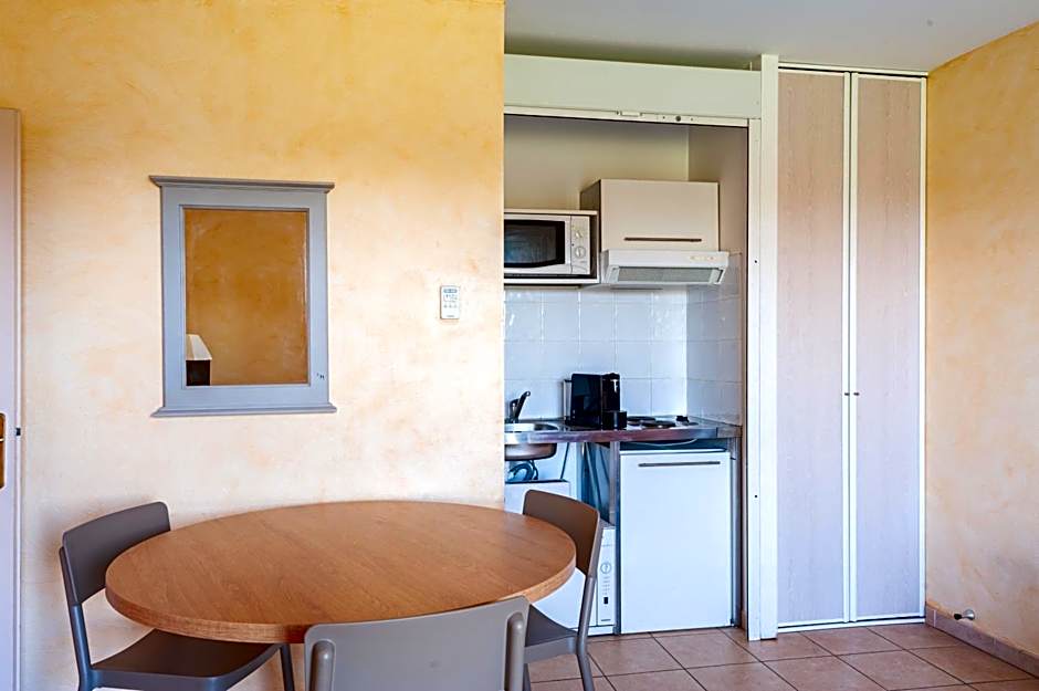 Residhotel Golf Grand Avignon