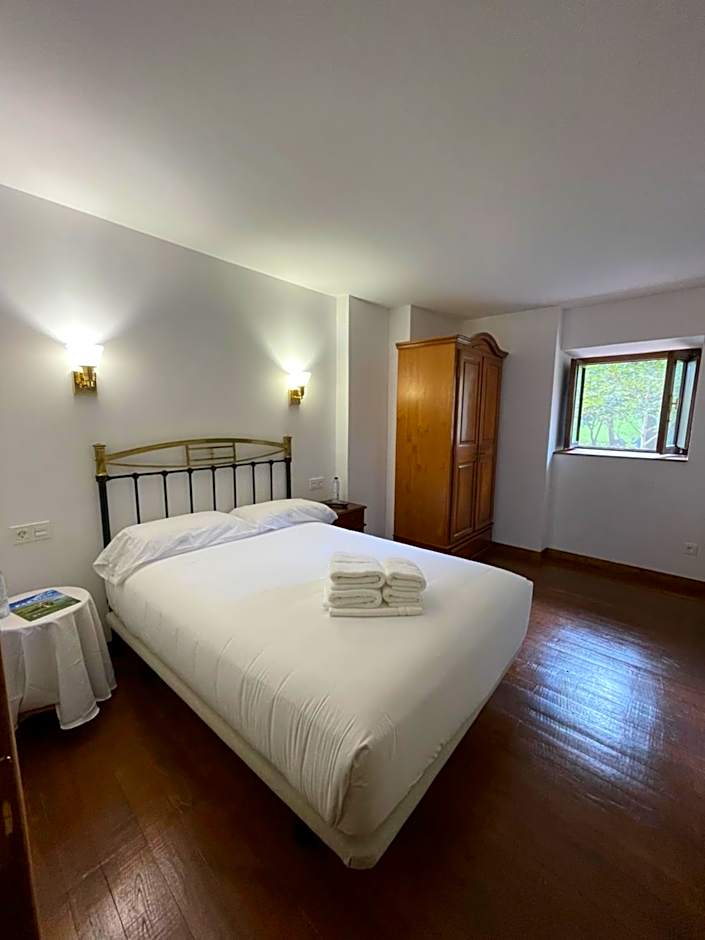 Hotel Castillo Valdes Salas