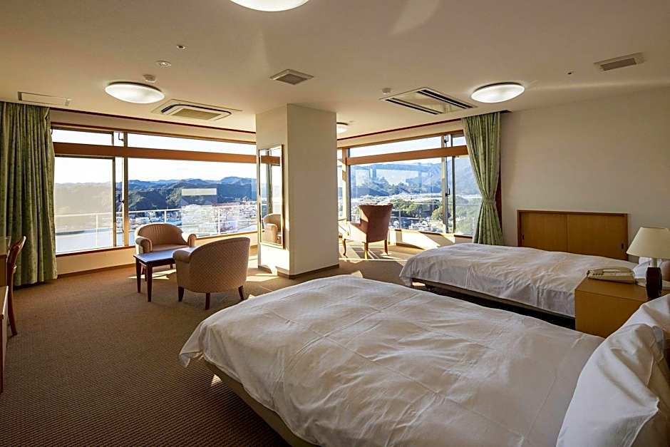 Hotel Urashima