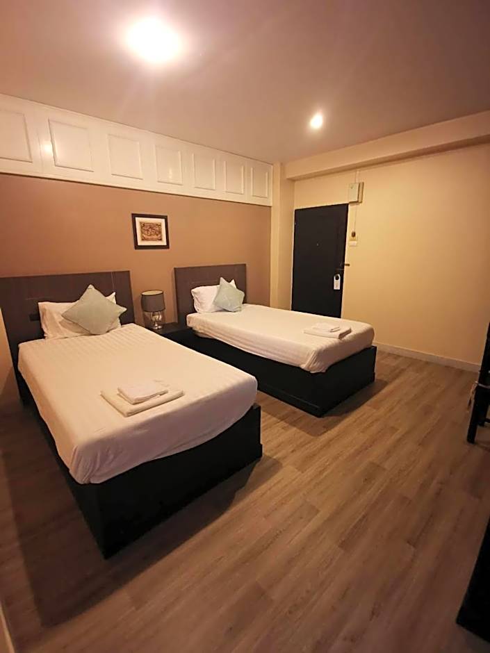 Photo 1 of 8 of Deluxe 2 Beds