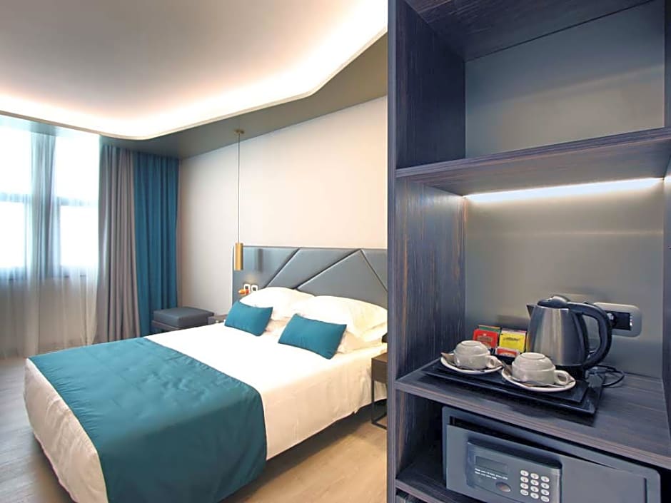 The Hive Hotel
