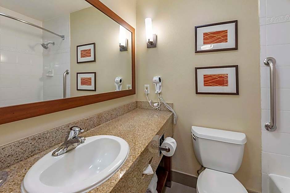 Comfort Inn & Suites Ventura Beach