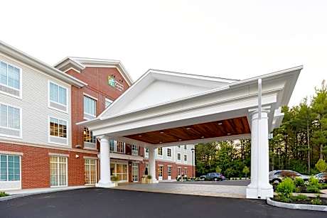 Holiday Inn Express & Suites Sturbridge By IHG