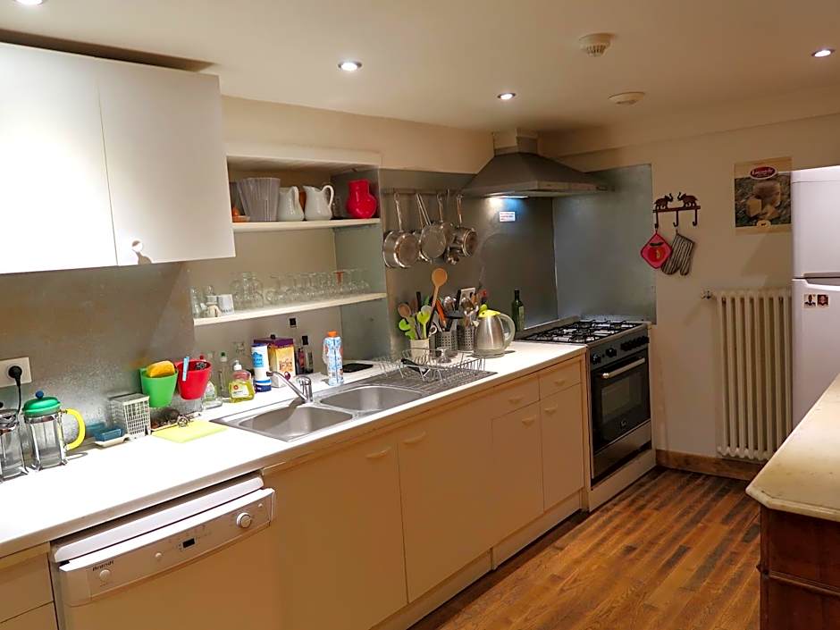 La Maison - Hôtel & Gîte