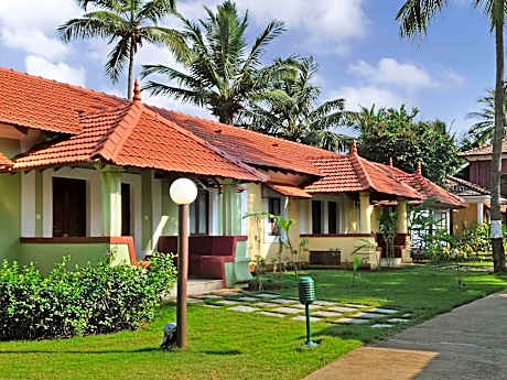 Villa Twin Room with Garden View - 2 pint beer per night, 20% off on F&B and SPA - INR 500 Credit on Drinks at Panni Pourri (Minimum spend INR 3K)
