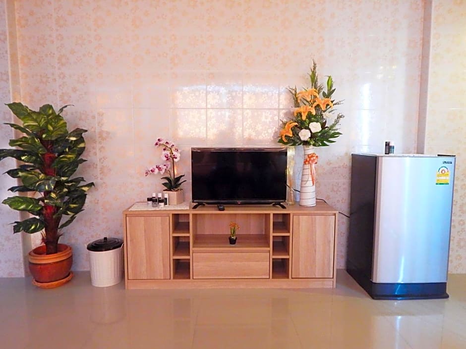 Dhanakarn Place – Chonburi, DC