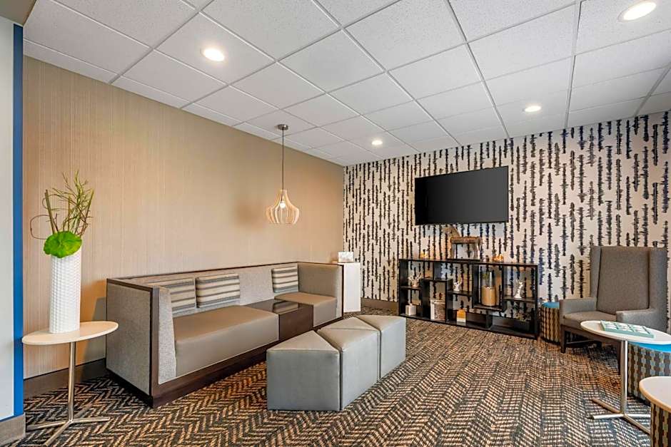 Comfort Suites New Bern near Cherry Point