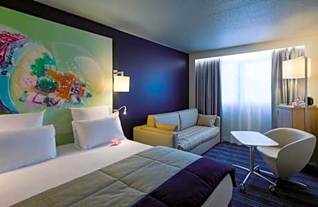 Standard Room with double bed and 2 people sofa