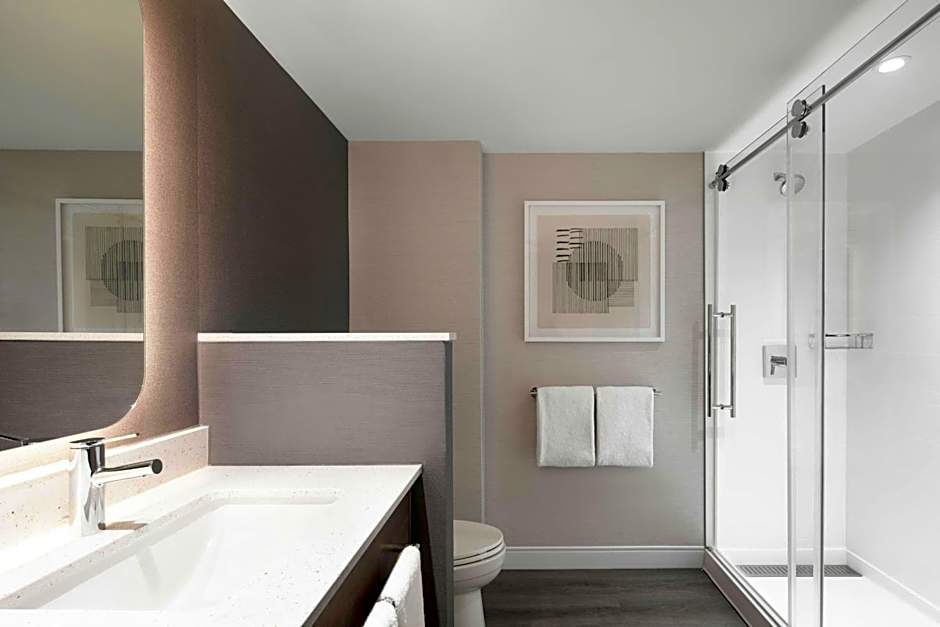 Courtyard by Marriott Montreal Airport