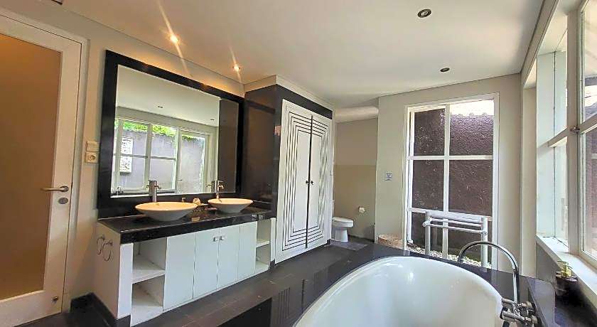 The Radian Villa