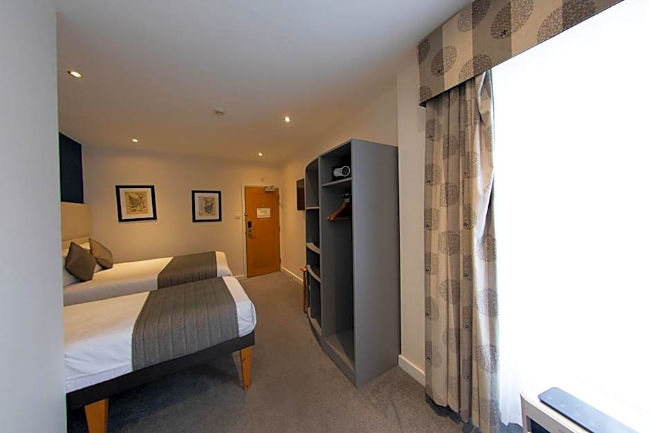 Duke Of Leinster Hotel