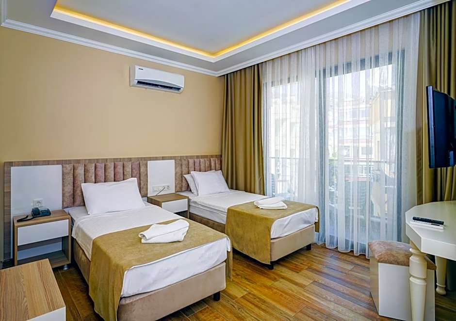 Miss Cleopatra Hotel