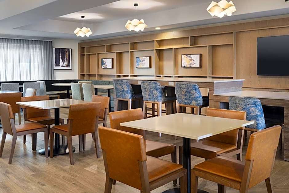 Fairfield by Marriott Inn & Suites Fresno River Park