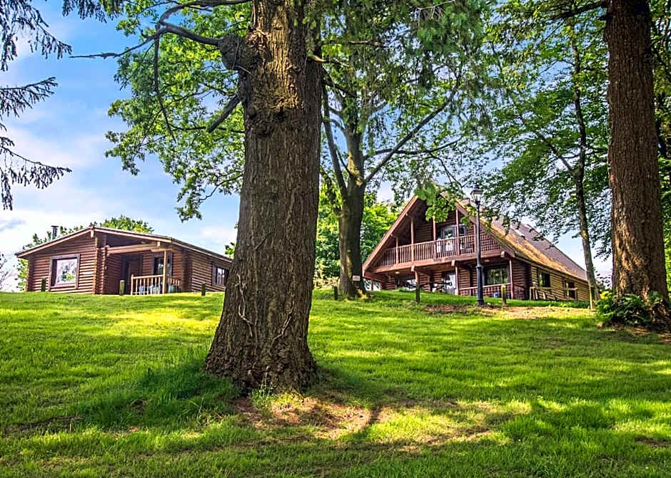 Pantglas Hall Lodges