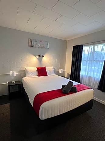 One-Bedroom Family Apartment