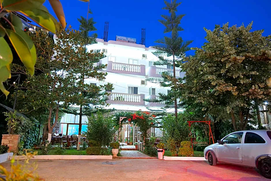 Photo 1 of 50 of Hotel Rixhi