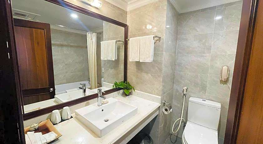 Muong Thanh Phuong Dong Hotel