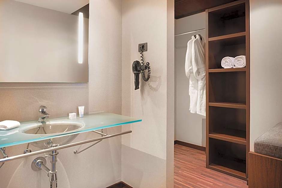 AC Hotel by Marriott Barcelona Forum