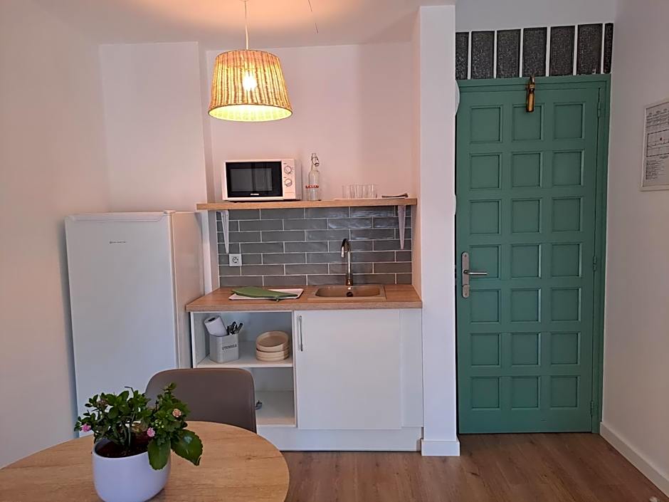 Hotel Mediterrani Express