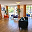 L3 Oasis Hotel