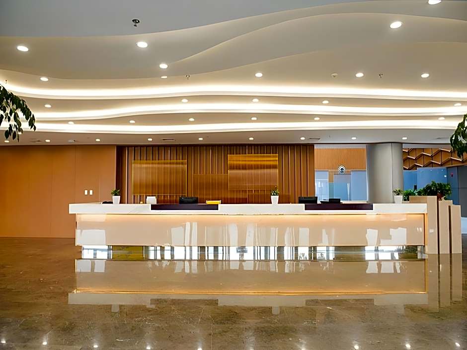 GreenTree Eastern Rizhao High Speed Railway Station Hotel