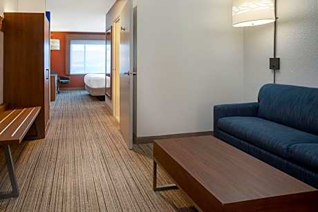 1 King Suite