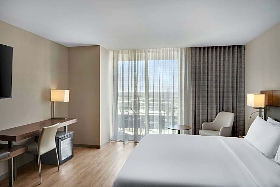 AC Hotel by Marriott Cincinnati at Liberty Center