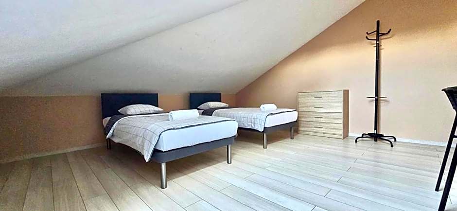 Redwood Hostel by EASY RENT Apartments