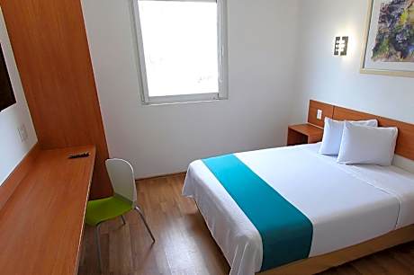 Superior Room, 1 Queen