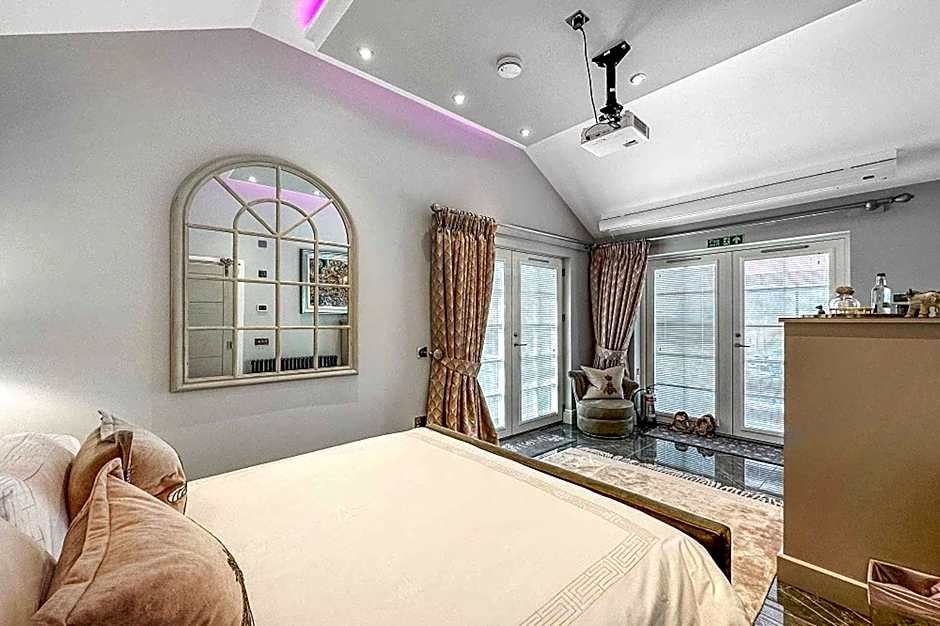 Little Fox Lodge Luxury Hideaway with Hot Tub Glencoe Near Fortwilliam