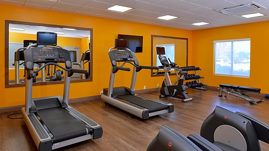 Holiday Inn Express & Suites Lexington Midtown By IHG