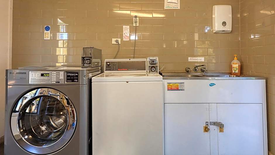 Mt Larcom Tourist Park