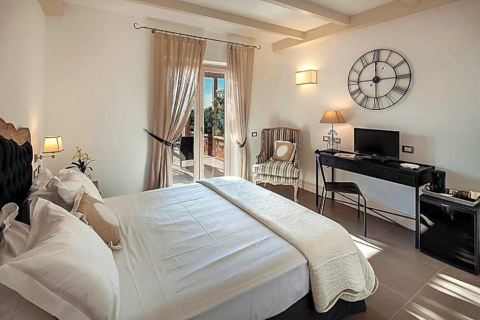 Tenuta Del Poggio Antico