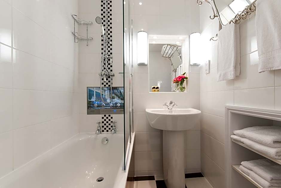 The Royal Harbour Hotel