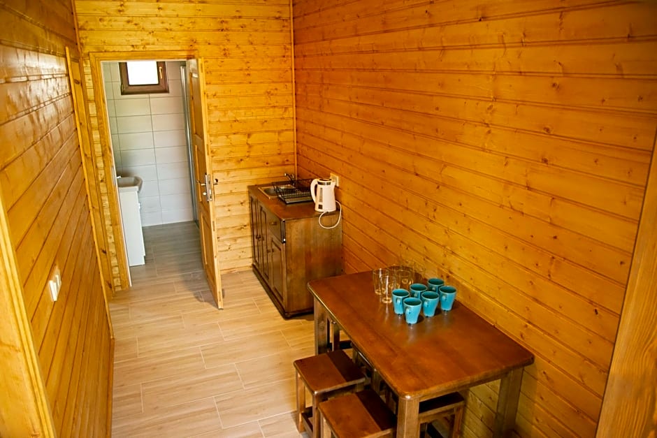 JANTAR Pokoje i Domki u Reni