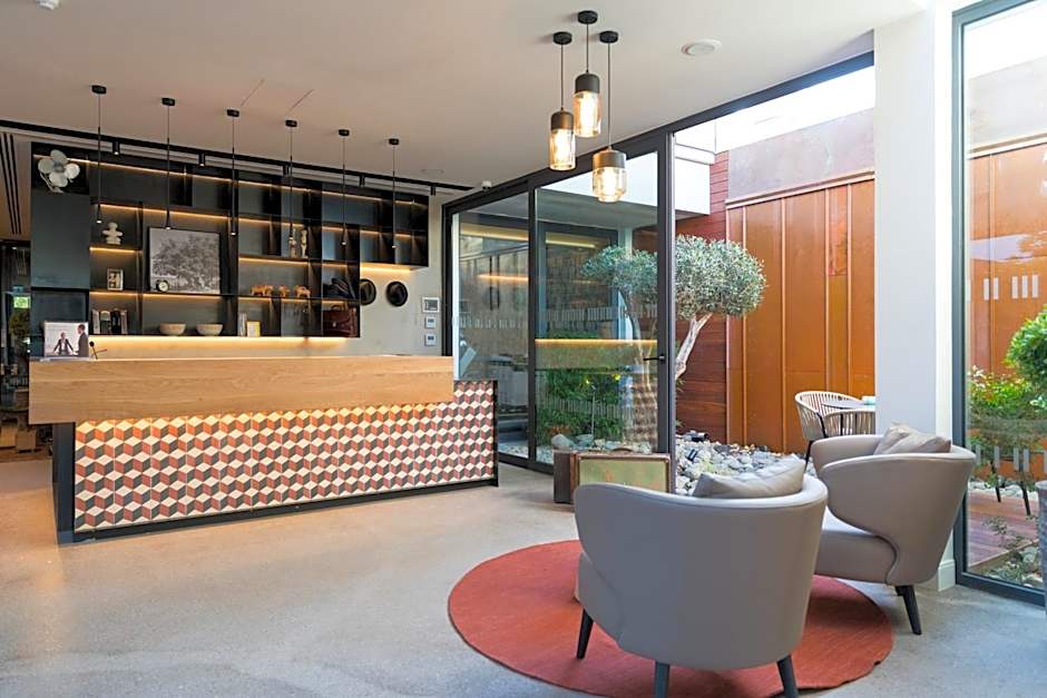 Hotel Indigo Larnaca By IHG- Adults Only