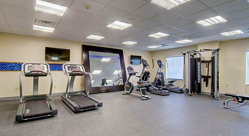 Hampton Inn & Suites Boston/Stoughton