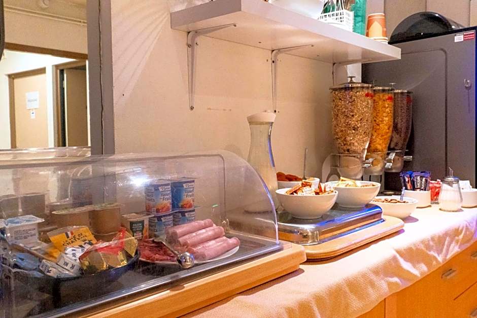 Hotel Ours Blanc - Place Victor Hugo